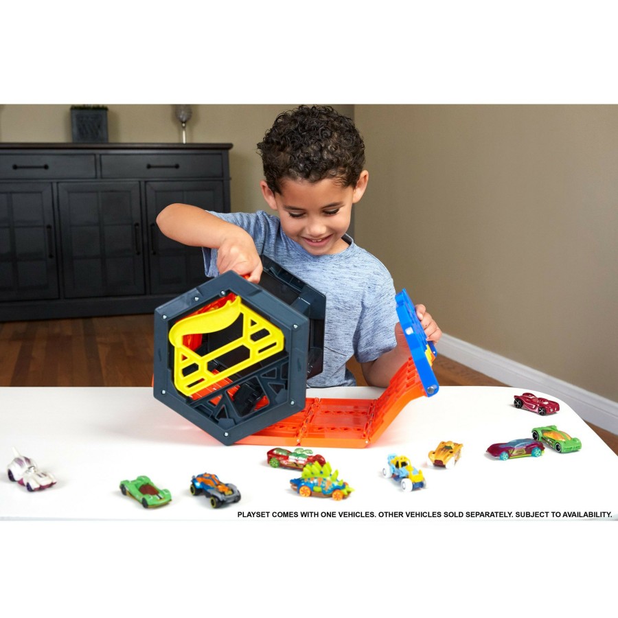 Boys Toys * | Hot Sale Hot Wheels Roll Out Raceway